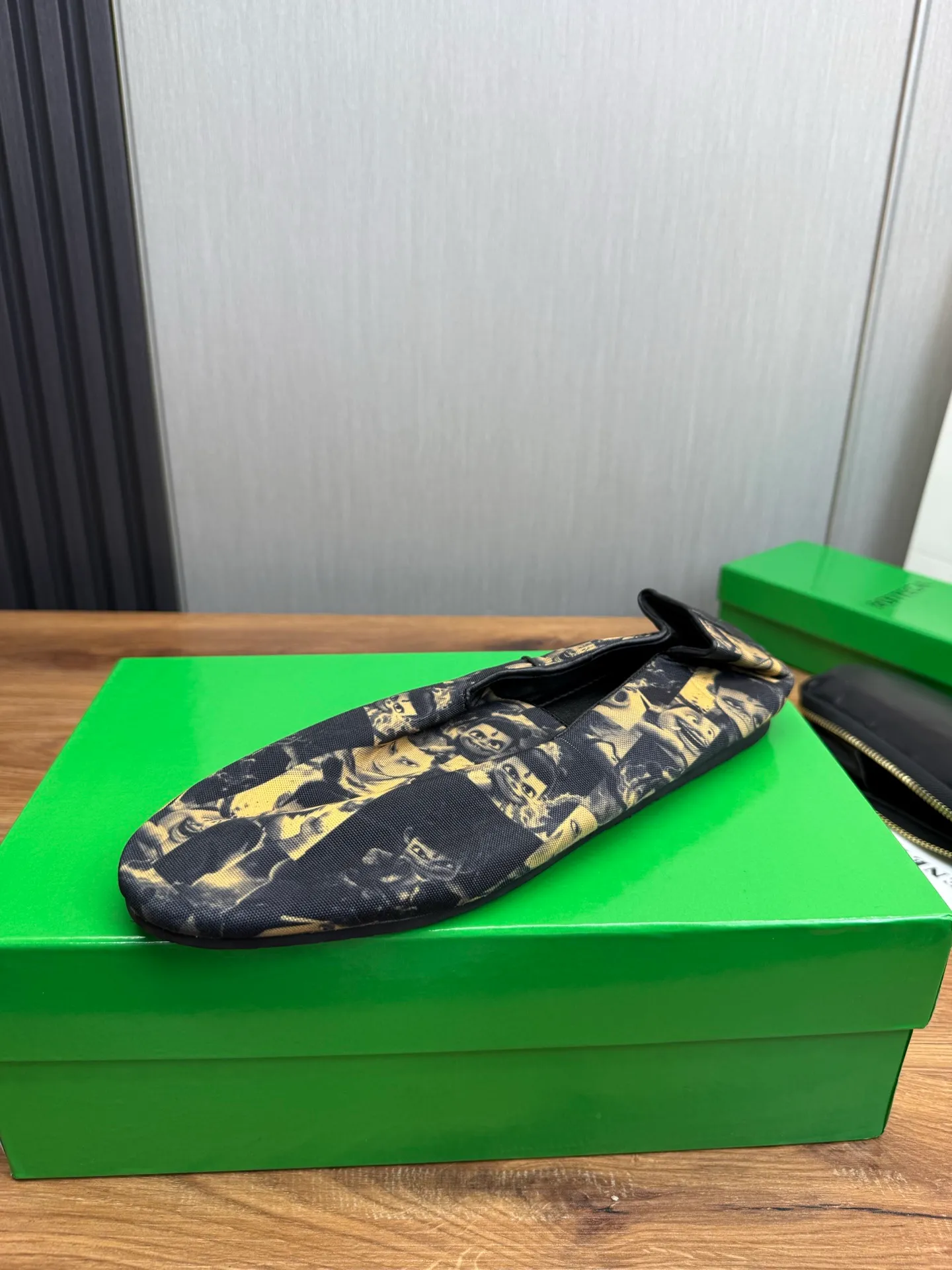 Men's shoes 💰460💰 BV - popular wallet shoes 👟 Casual, fashionable and comfortable 🔗 Good partner for travel ✅ Imported Nezha series printed fabric + imported cowhide. Original rubber outsole, available all year round 👏 Size: 38-45 (38.45 custom-made, non-refundable)